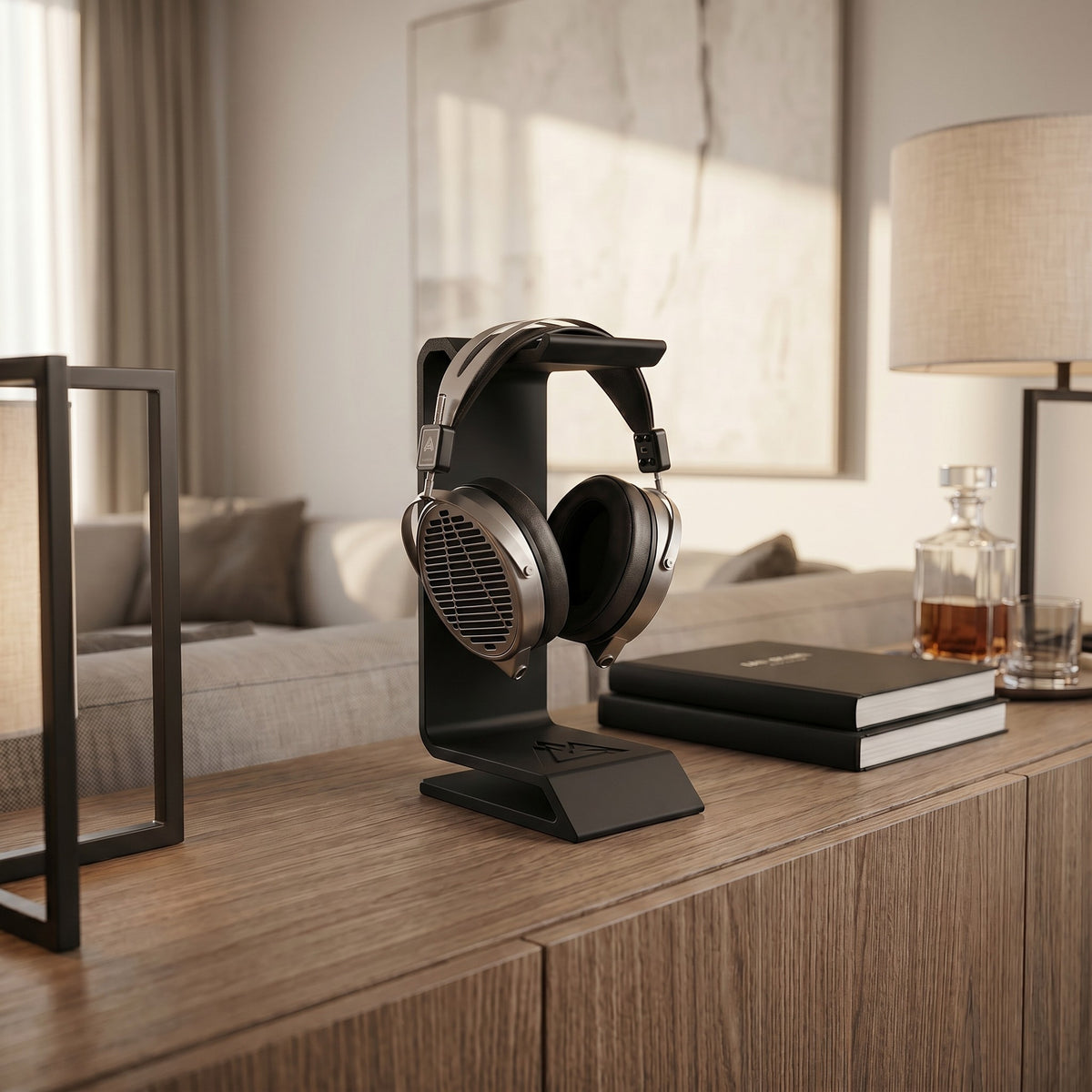 Stealth Headphone Stand – Modern Gaming Headset Desktop Holder