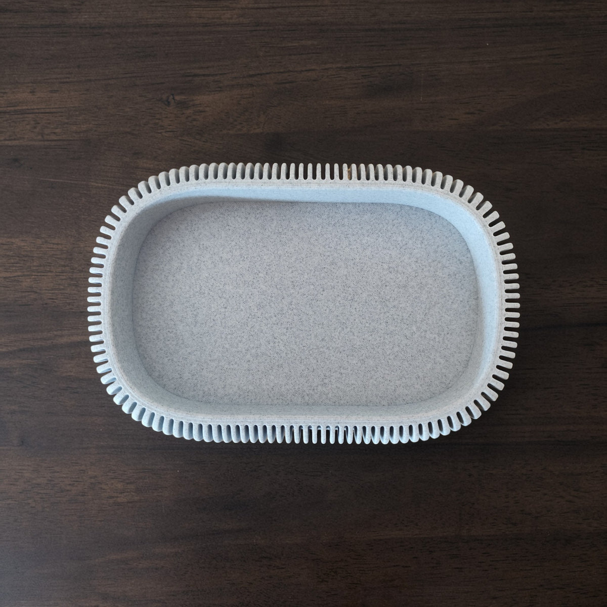Japandi Ribbed Catchall Tray – Minimalist Key & Jewelry Organizer